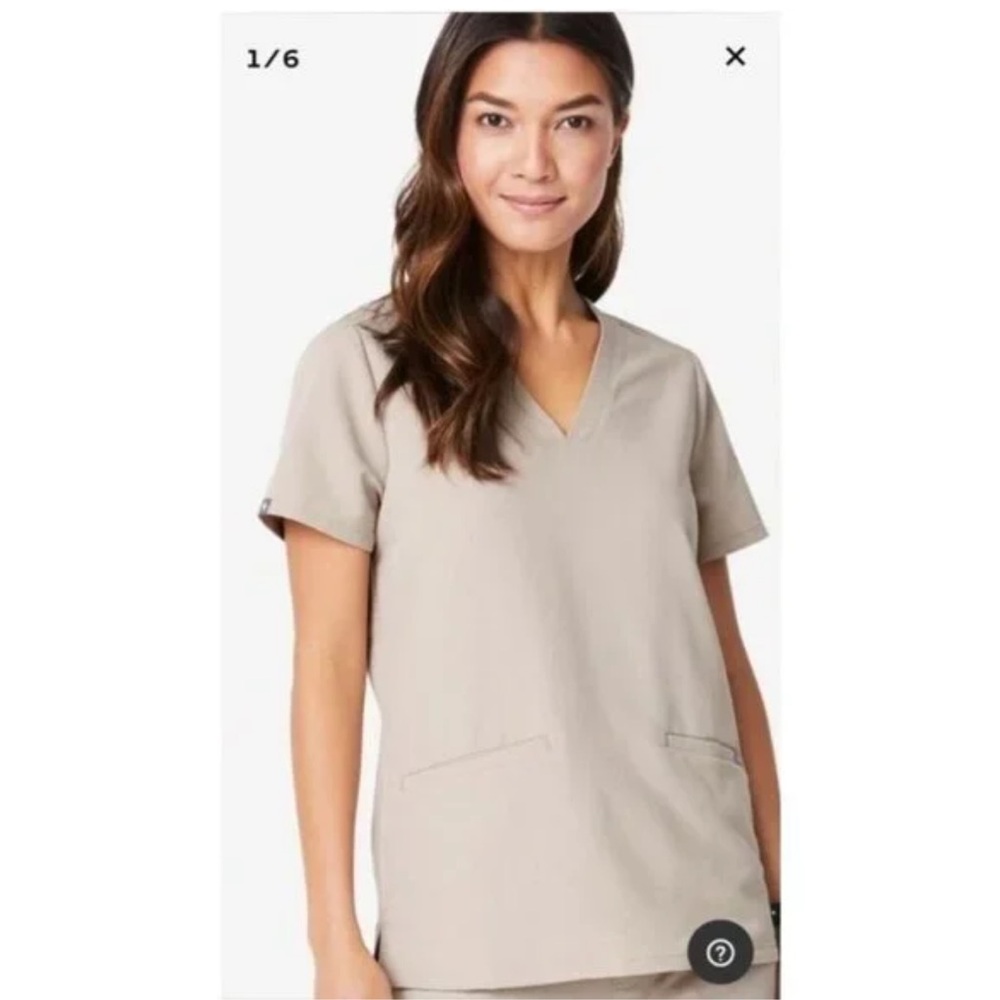 FIGS Women’s Casma 3-Pocket Boulder Scrub Top XXS